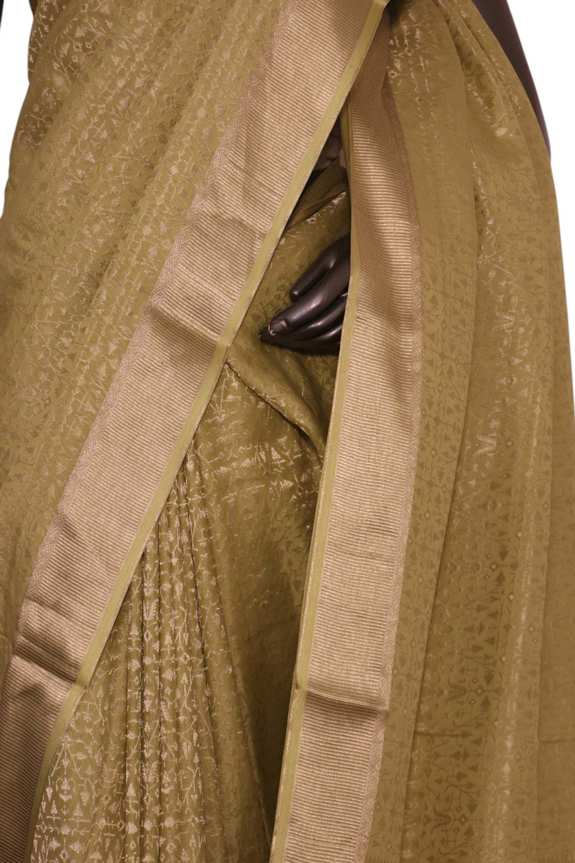 Exclusive Pure Crepe Silk Saree AL202533