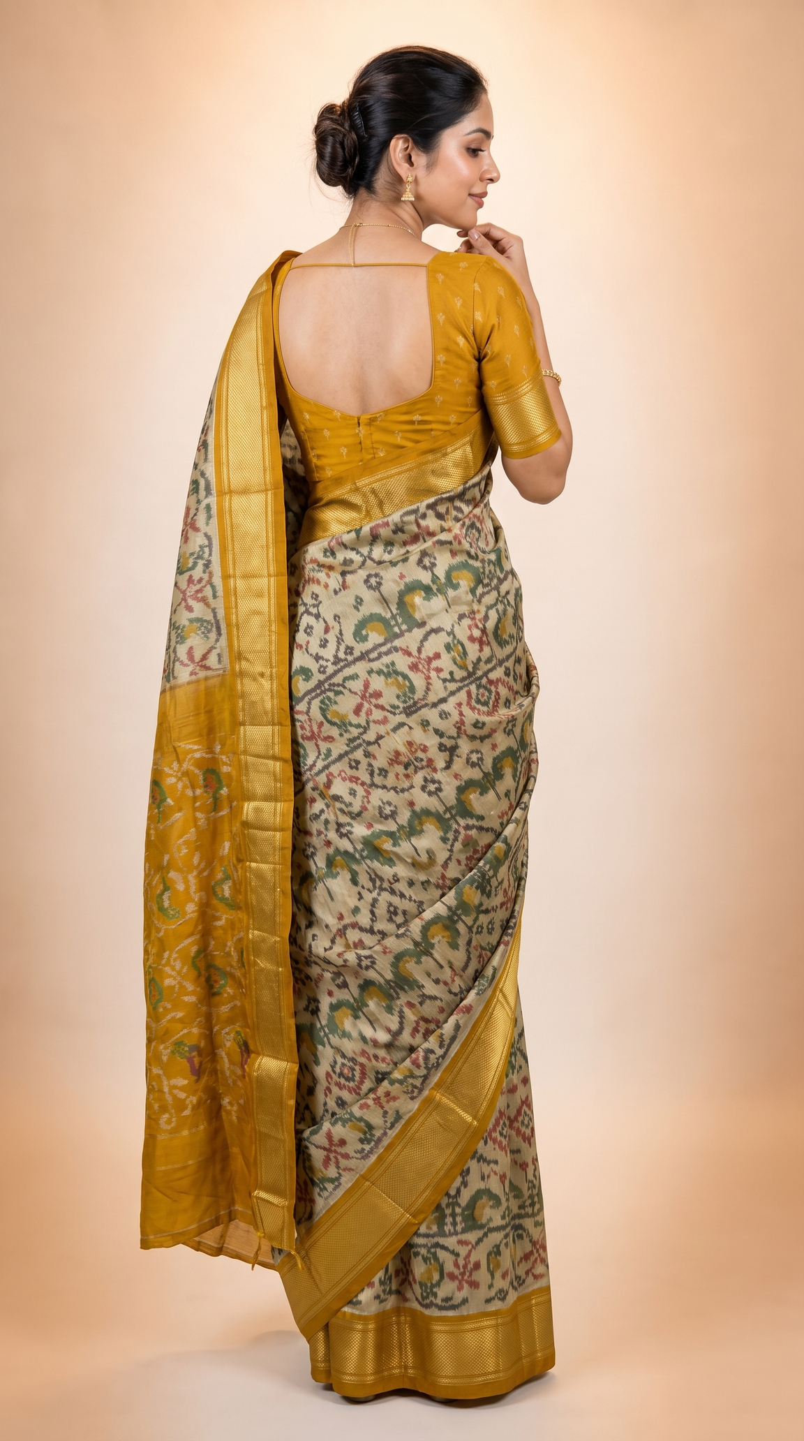 AM202615 - Back View