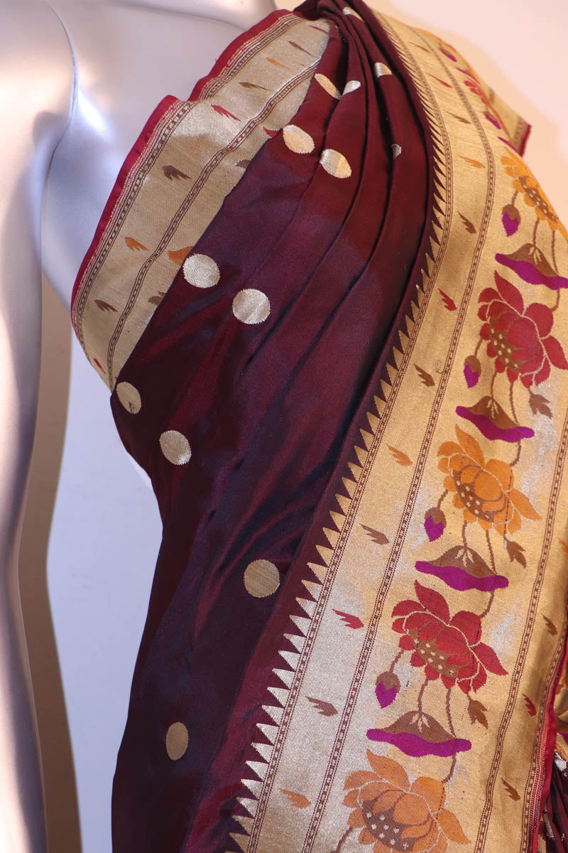 Exquisite  Handloom Banarasi Silk Saree AG206935