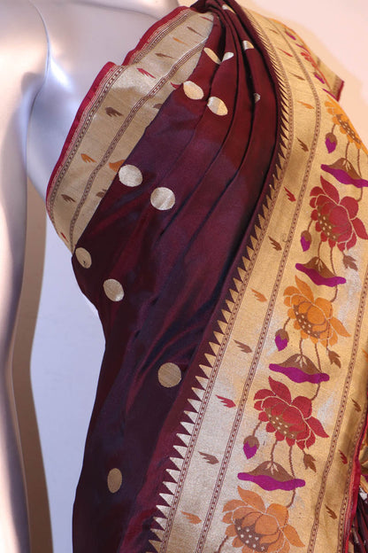 Exquisite  Handloom Banarasi Silk Saree AG206935