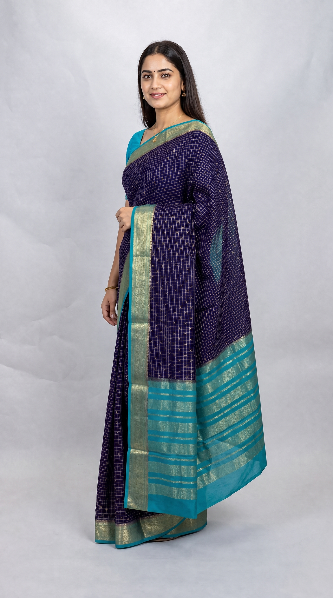 AM2019098 - Side View