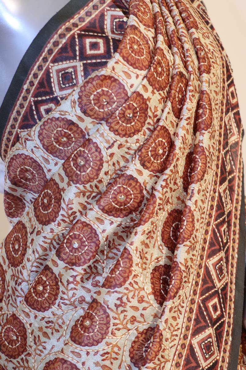 Embroidery Art Silk Saree AI209351
