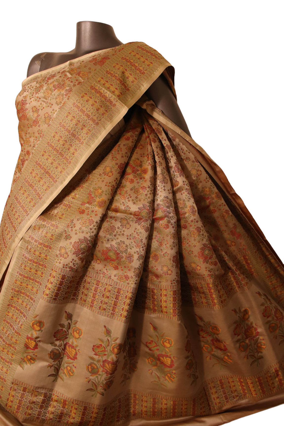 Exquisite Handloom Jamawar Tanchoi Silk Saree-Master Weaves AJ206327