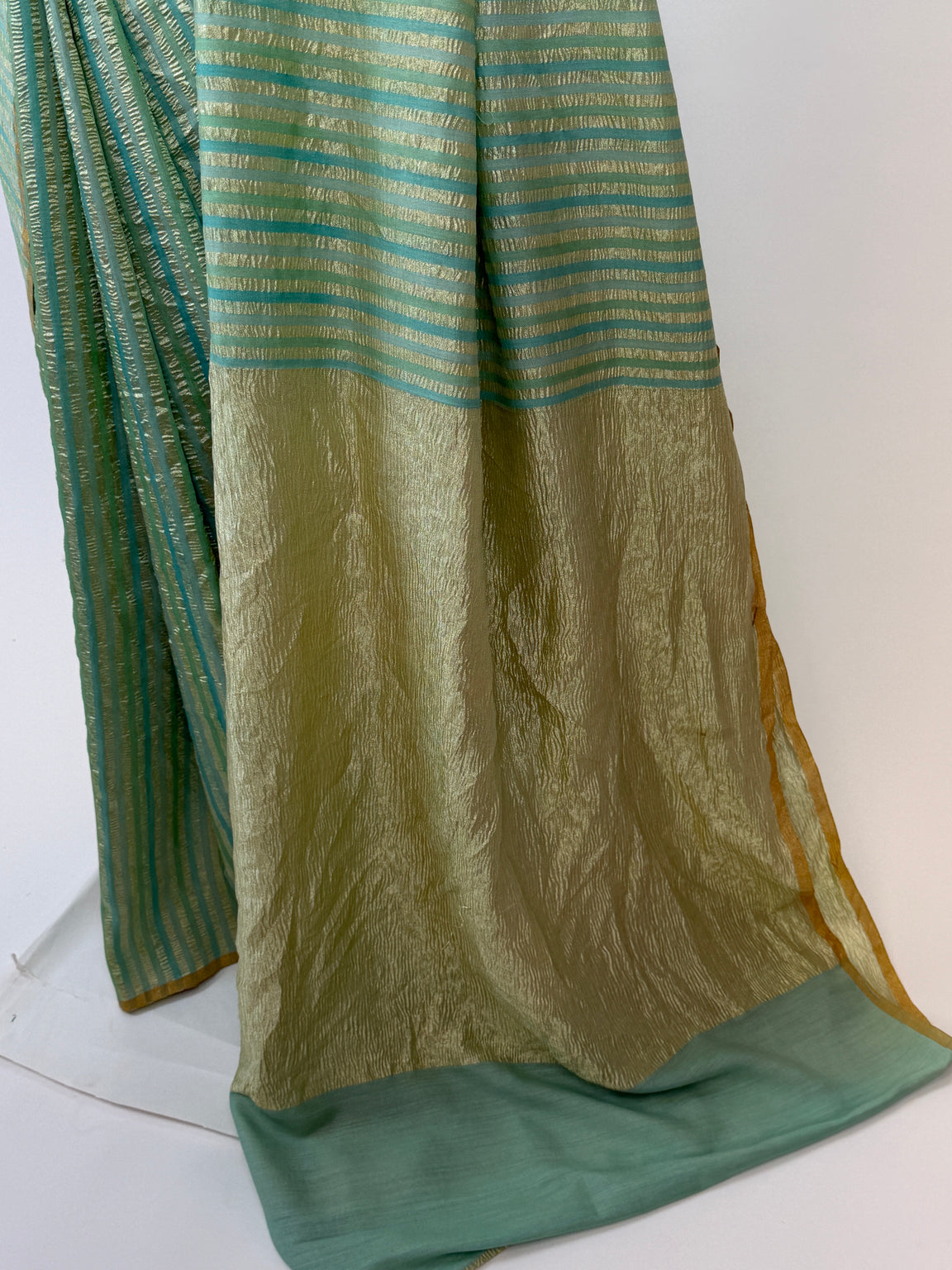 AM200793 - Pallu Image