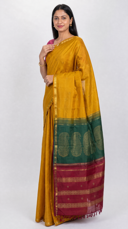 AM200446 - Side View