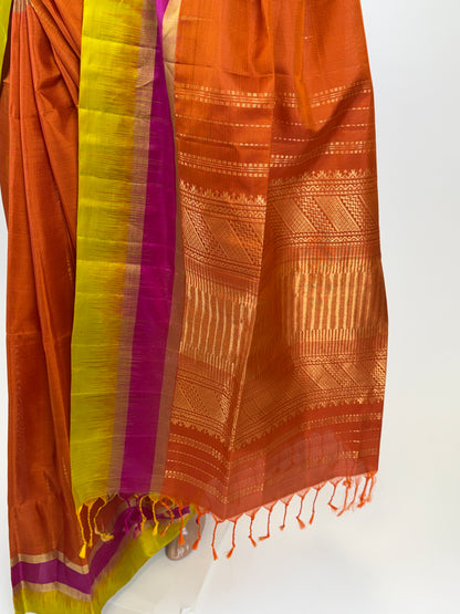AM202423 - Pallu Image