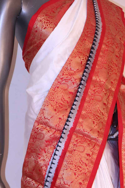 Exquisite Ikat Patola Silk Saree AI202734