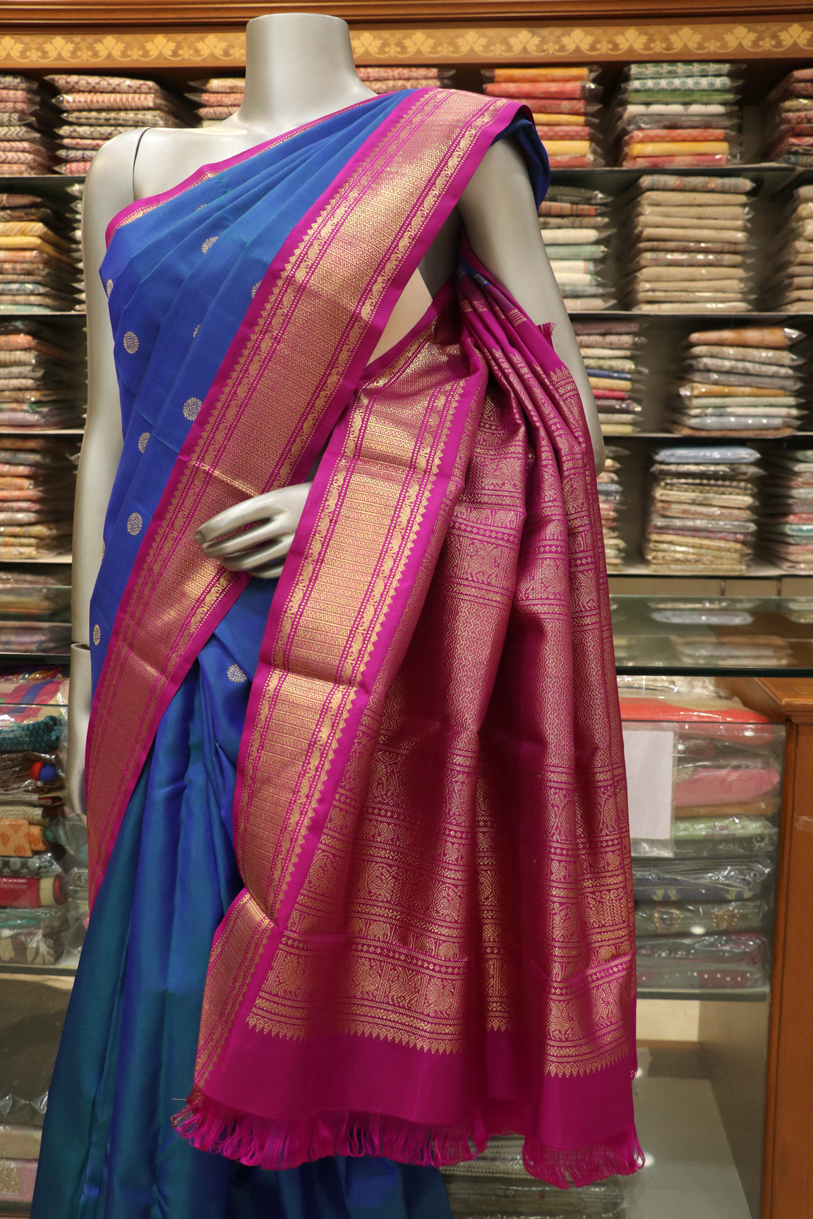 Al212148 - Pallu Image