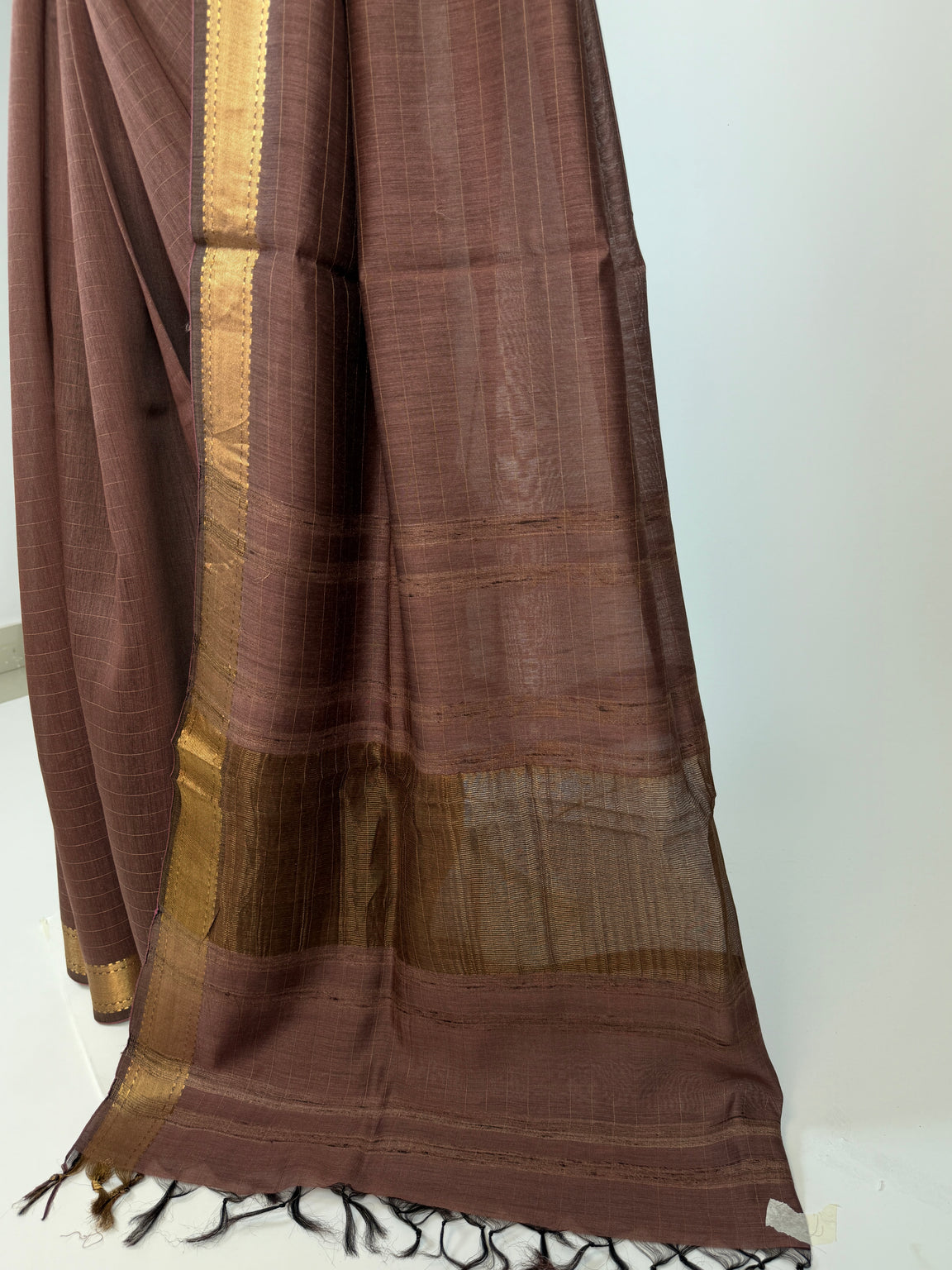 AM201795 - Pallu Image
