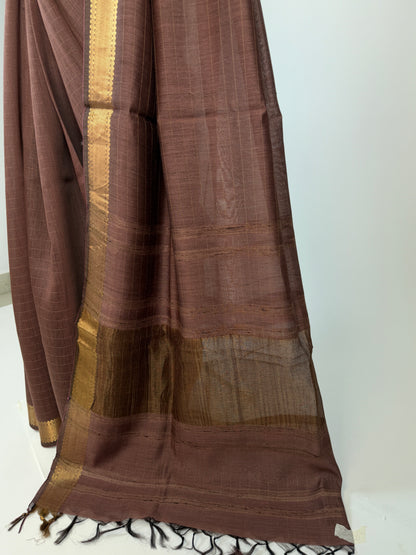 AM201795 - Pallu Image