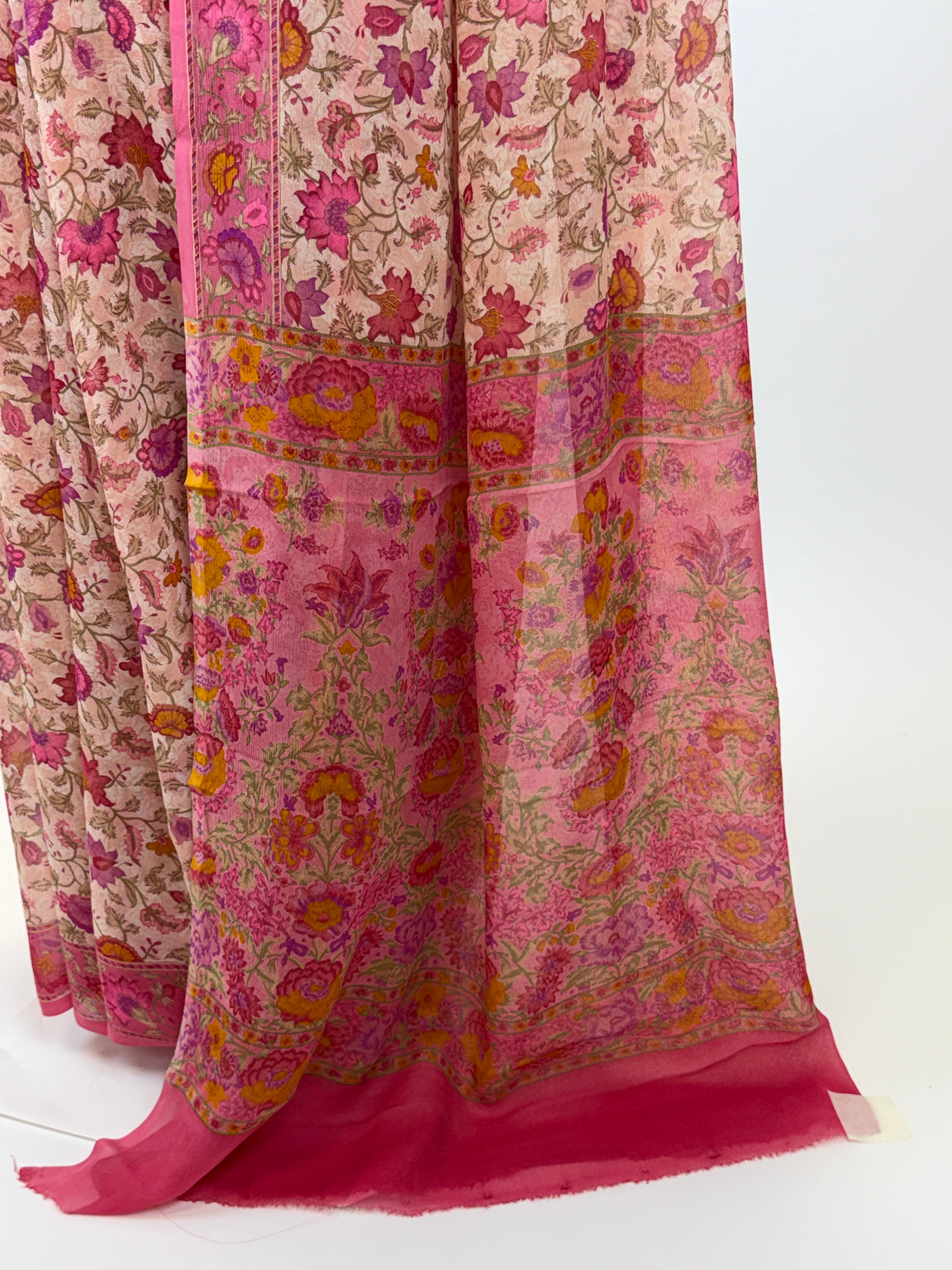AL200512 - Pallu Image