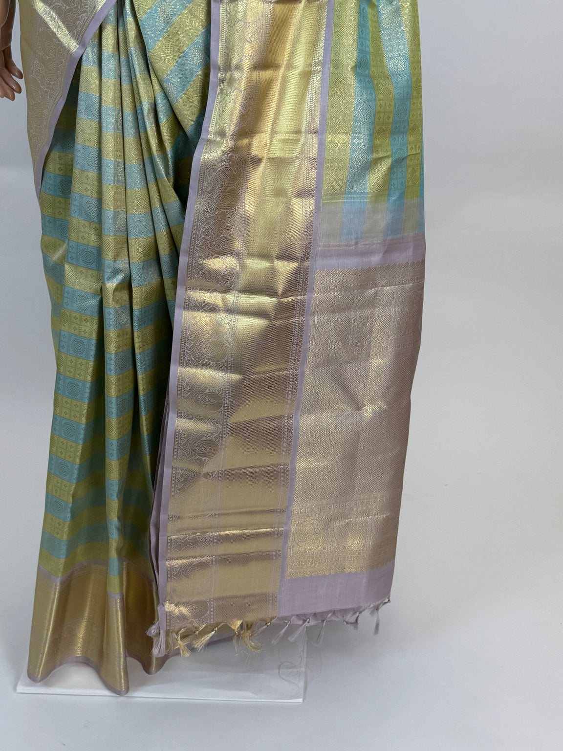 AM201355 - Pallu Image