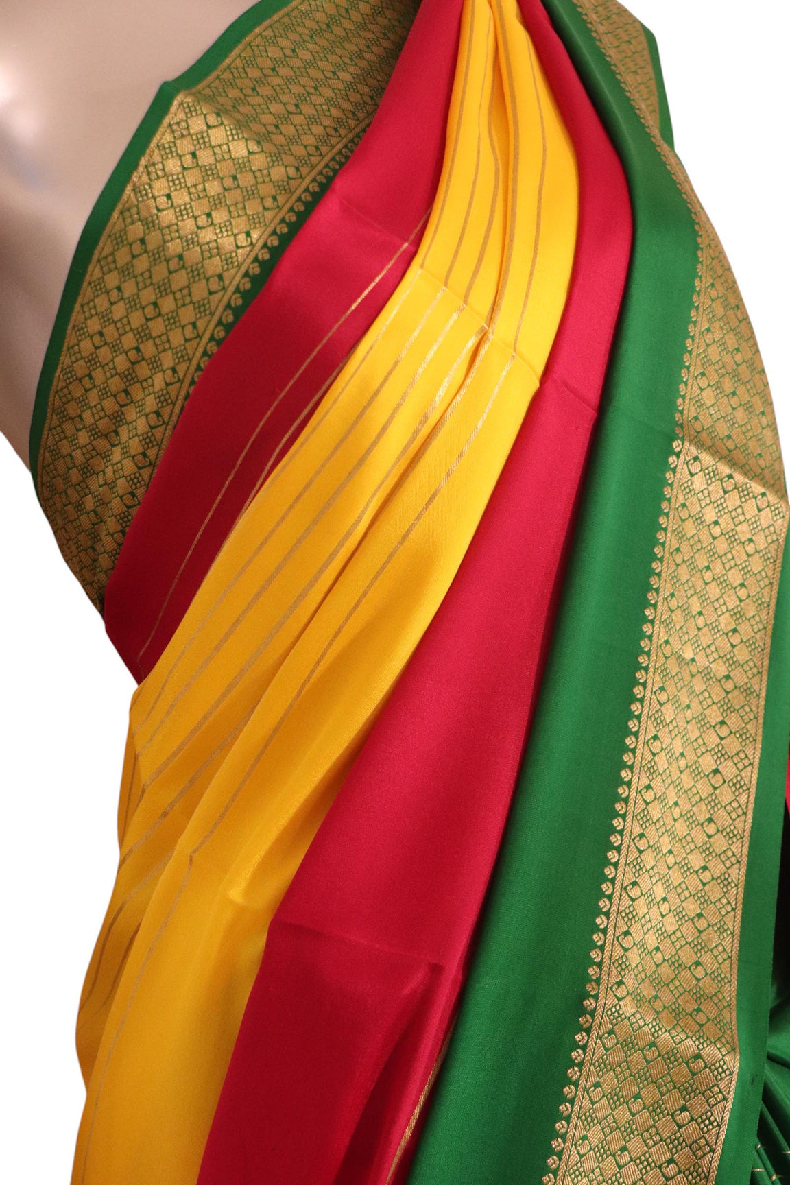 Pure Mysore Crepe Silk Saree AK203350