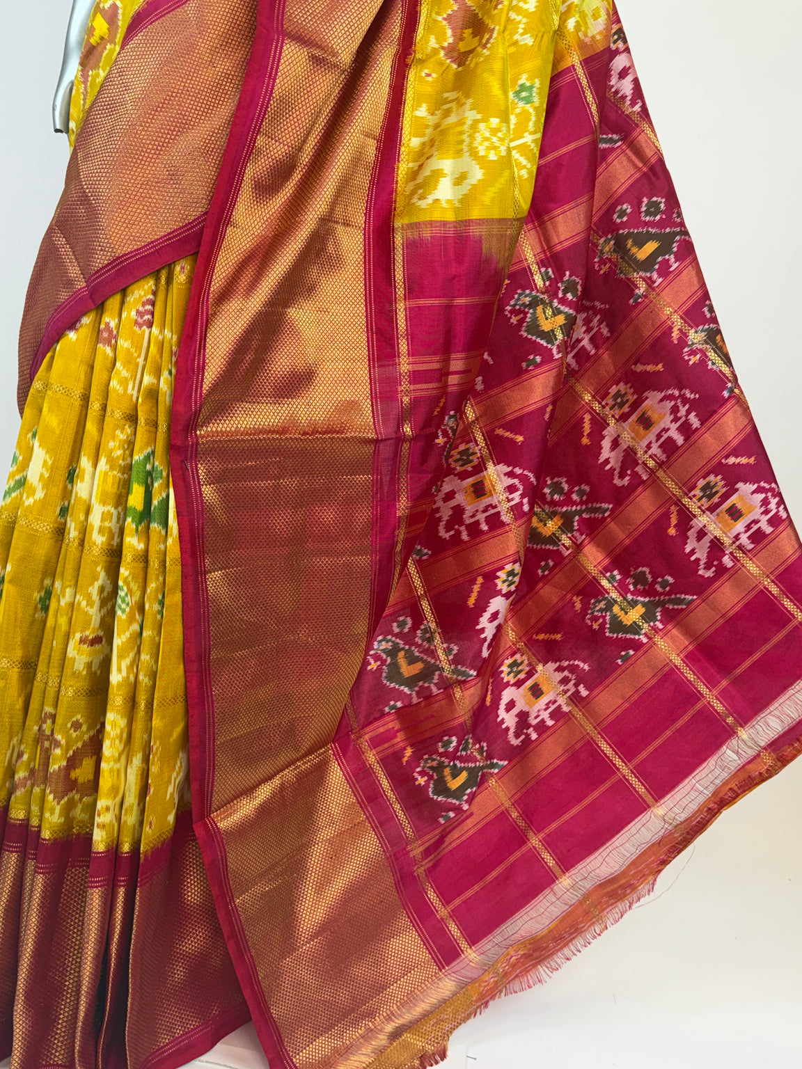 AM202607 - Pallu Image