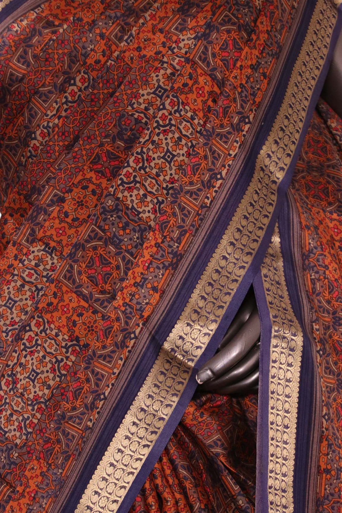 Pure Floral Zari Crepe Silk Saree AL206154