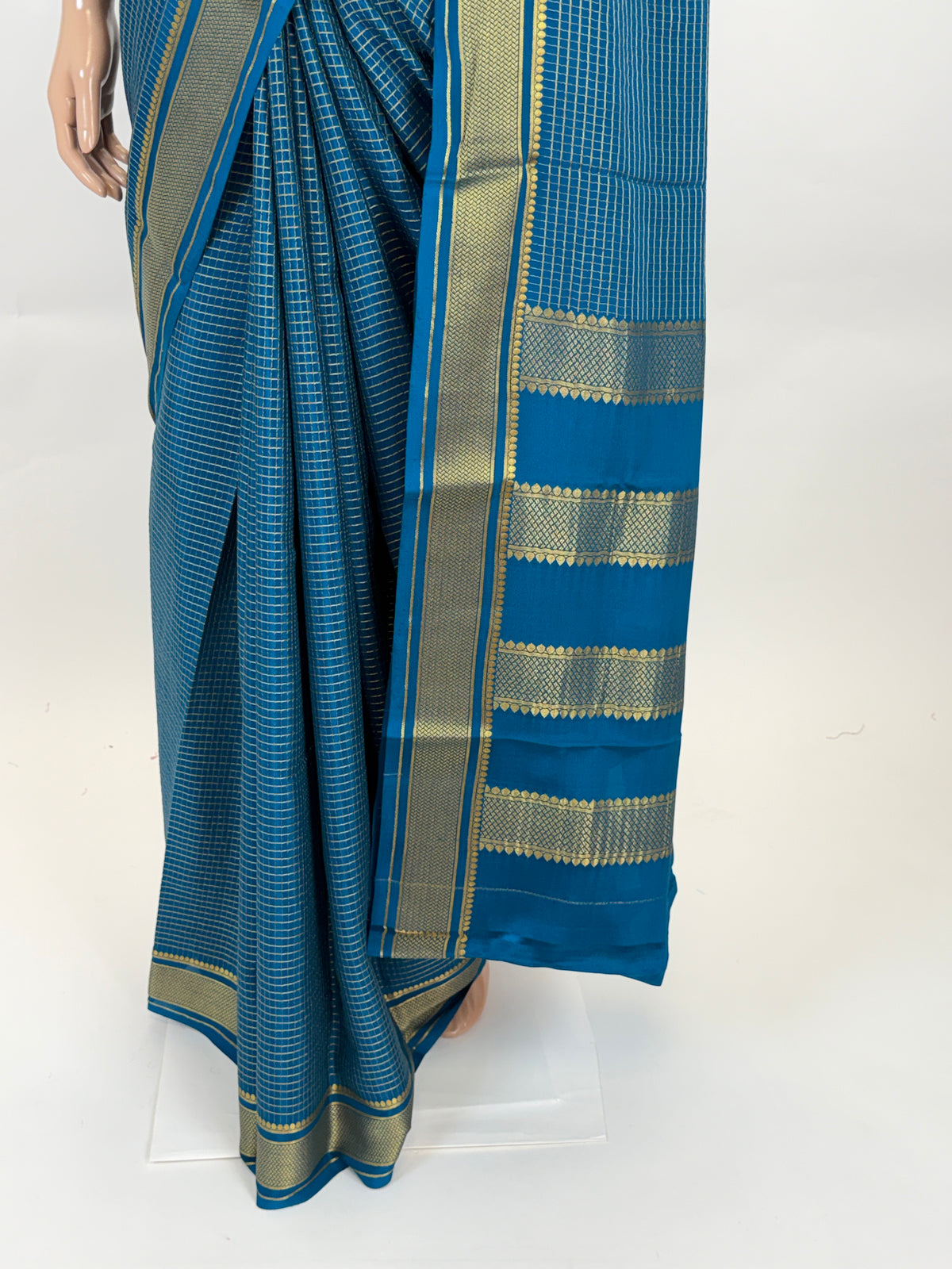am200952 - pallu image