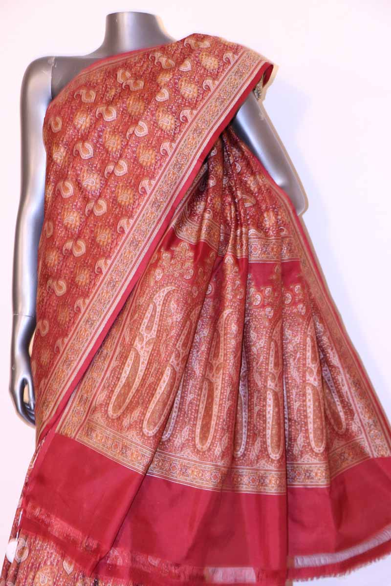 Exclusive Jamawar Tanchoi Silk Saree AH210741