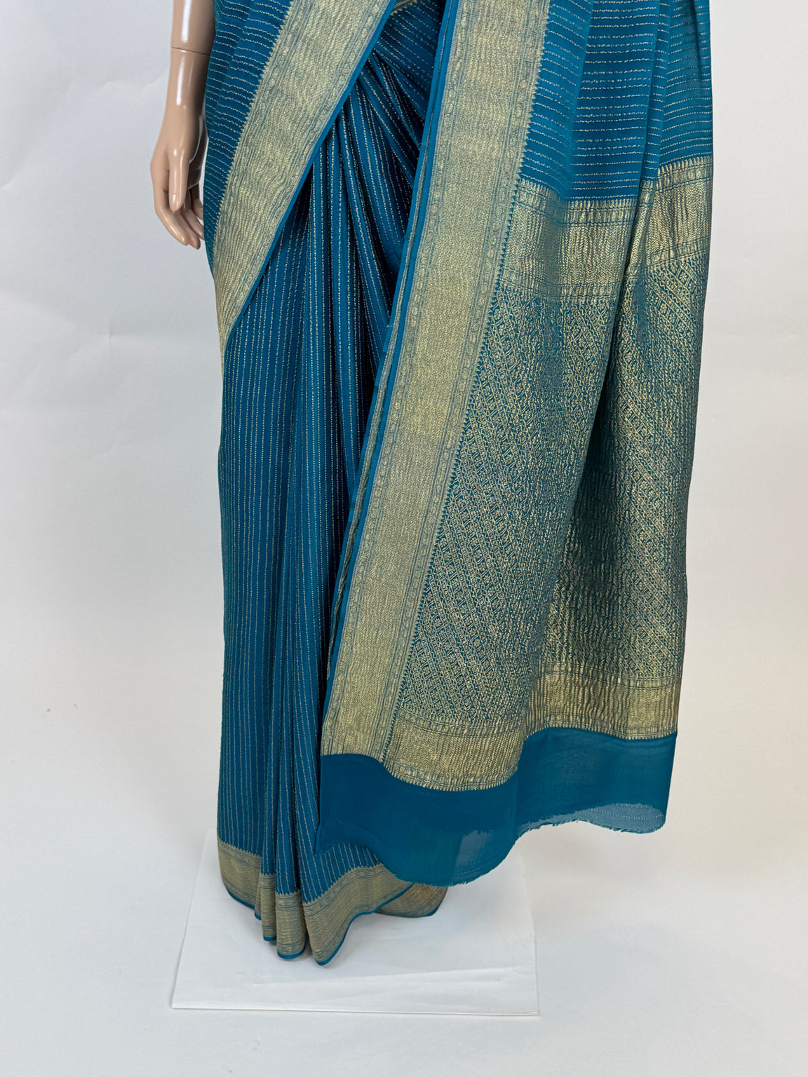 AM200652 - Pallu Image