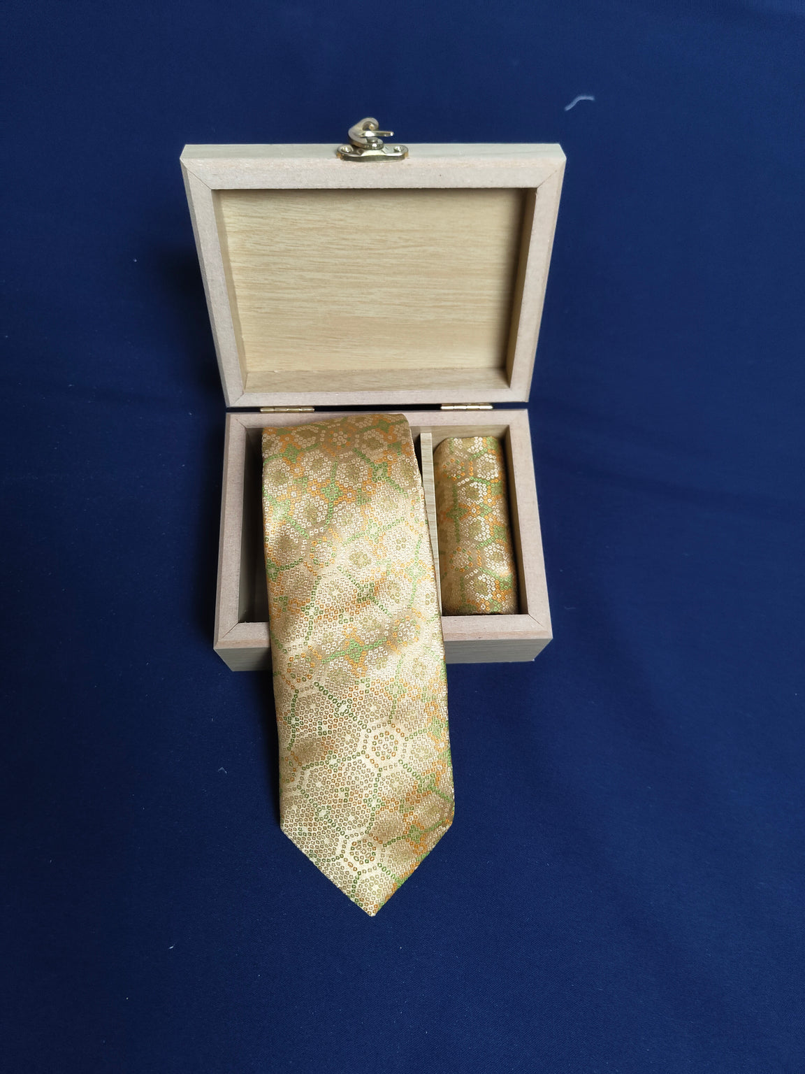 Silk Tie AM201211 - Tie Image