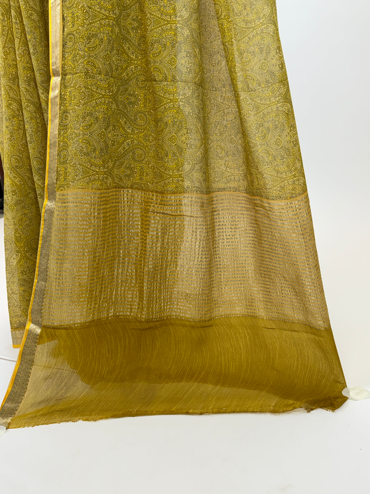 al208470 - pallu image