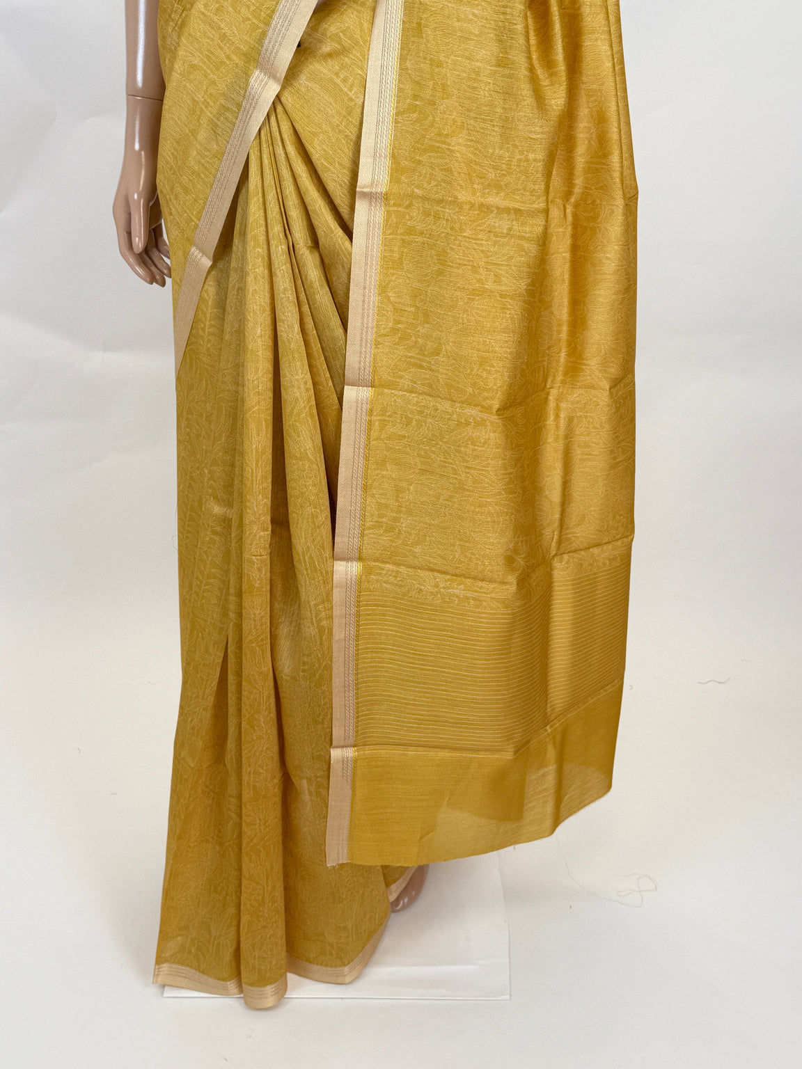 AM205846 - Pallu Image