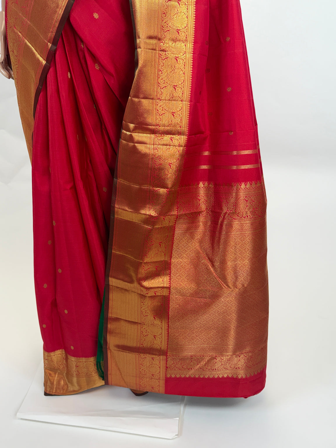 AL202207 - Pallu Image
