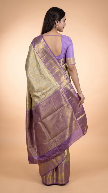 AM201067 - Back View