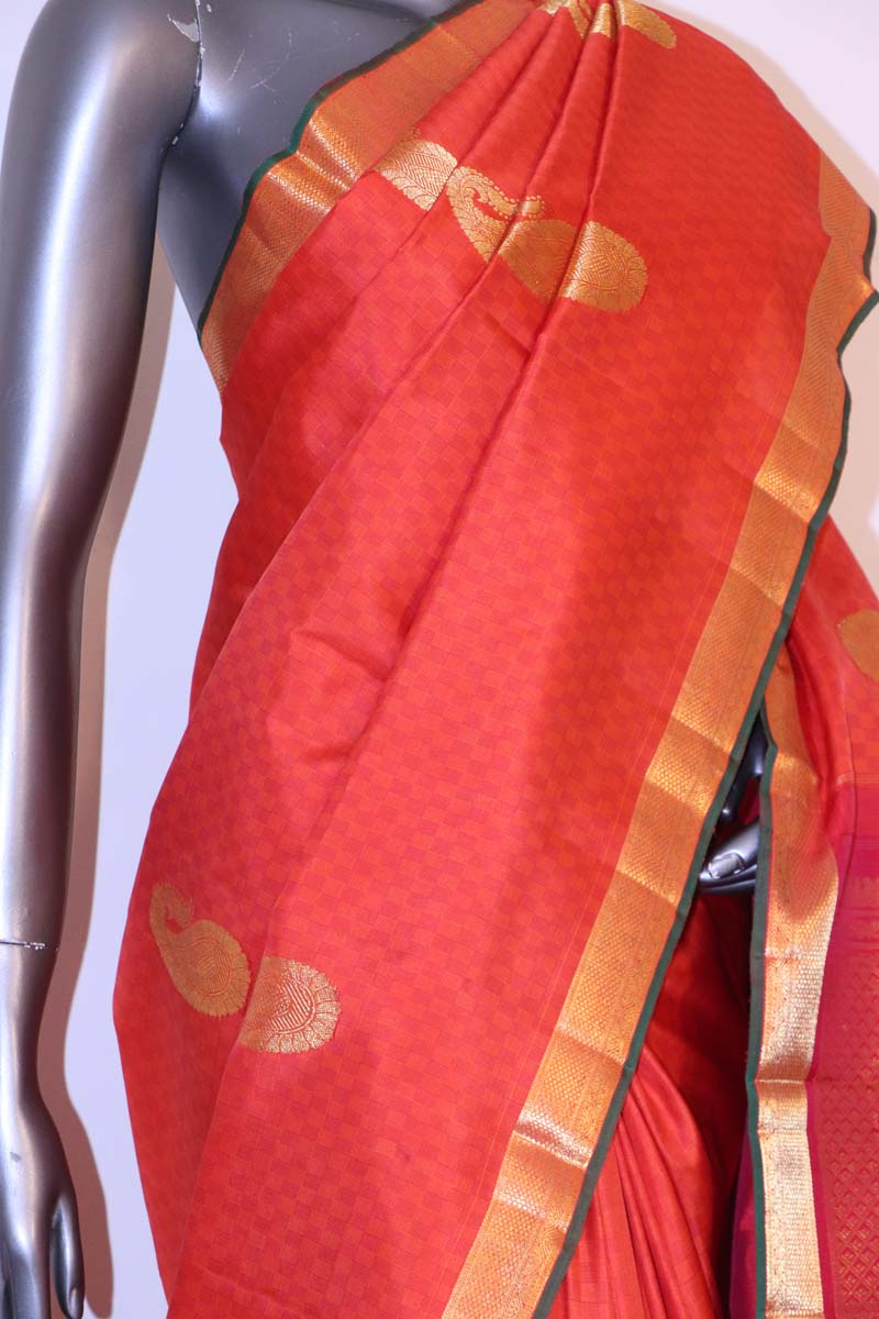 Checks Kanjeevaram Silk Saree AI205529