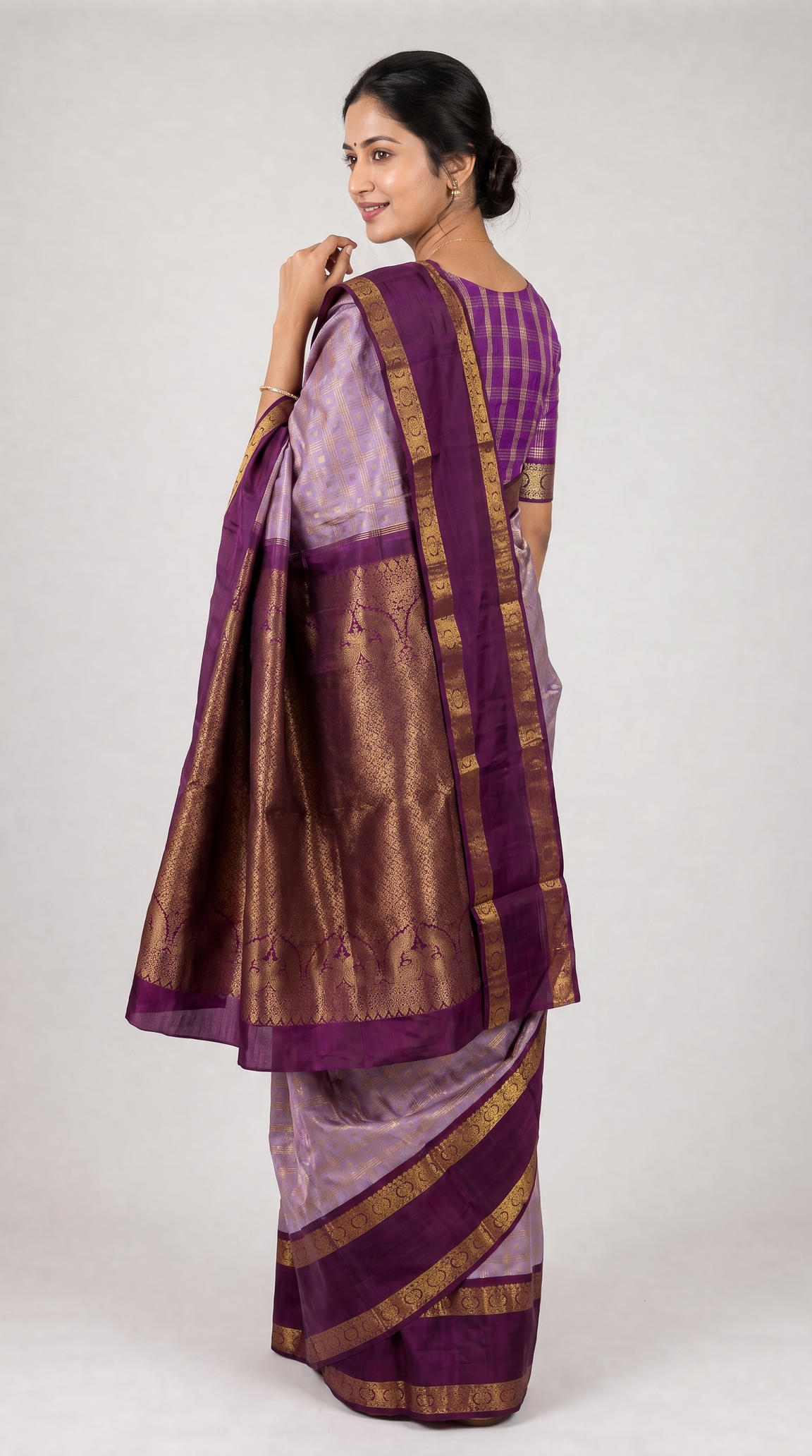 AK213161 - Back View