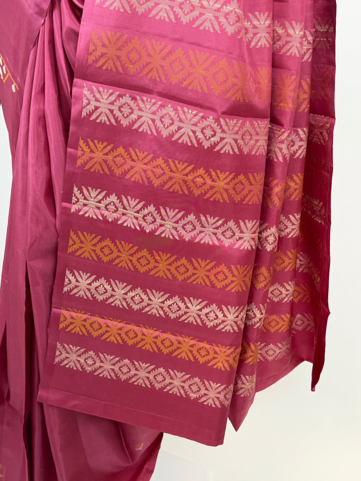 AM202019 - Pallu Image