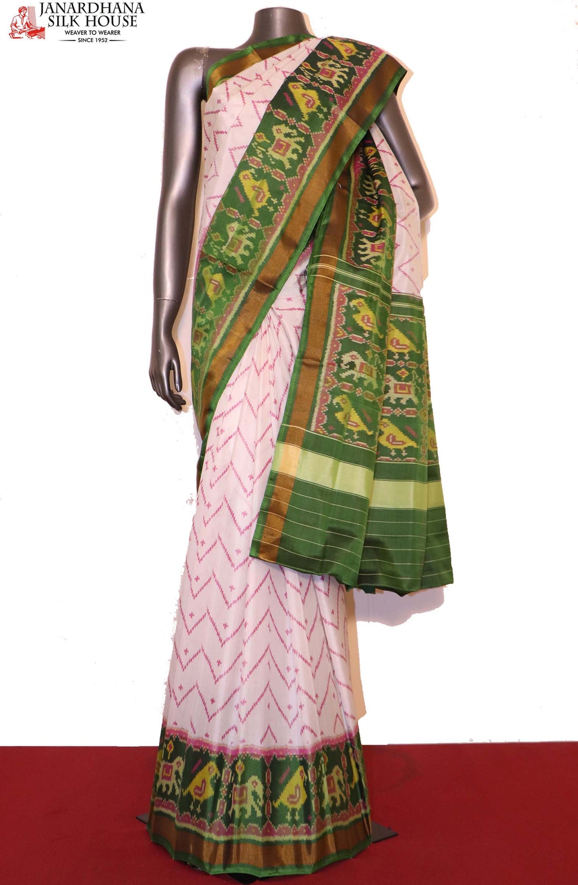 Exclusive Handloom Ikat Patola Silk Saree AI214267