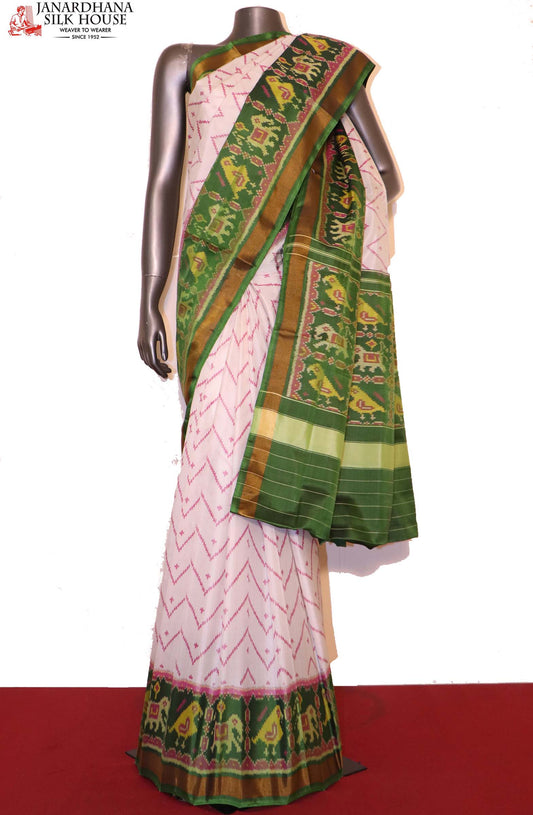 Exclusive Handloom Ikat Patola Silk Saree AI214267