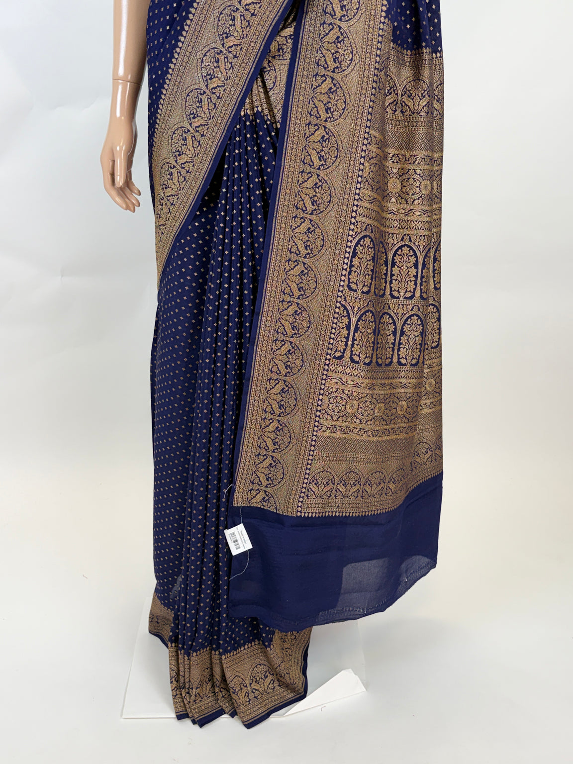 AM200975 - Pallu Image