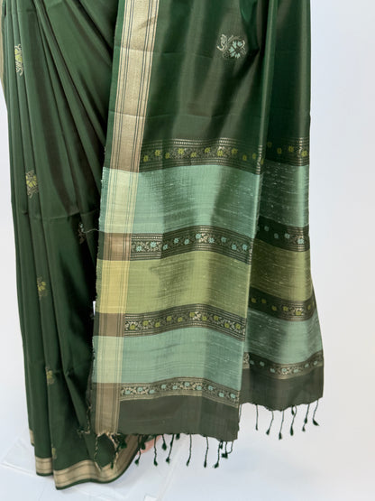 AM202507 - Pallu Image
