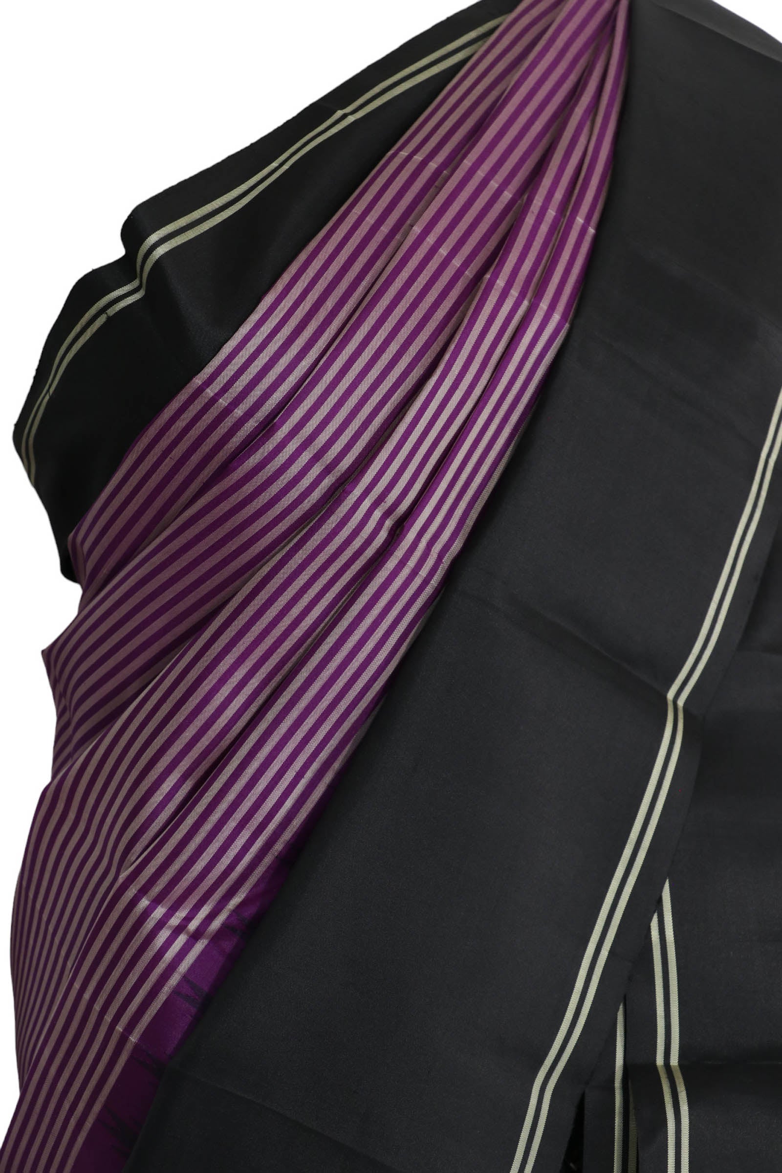 Classic Temple Veldhari Kanjeevaram Silk Saree AK200365