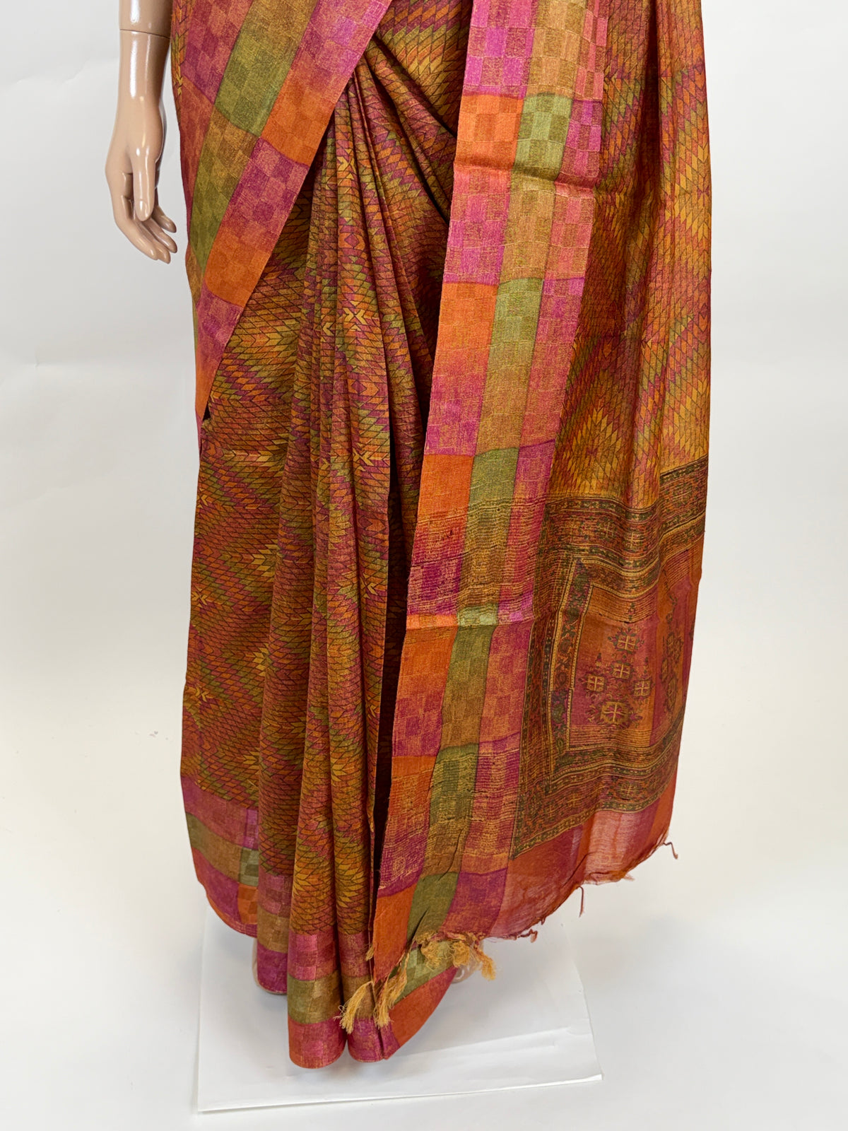 al203702 - pallu image