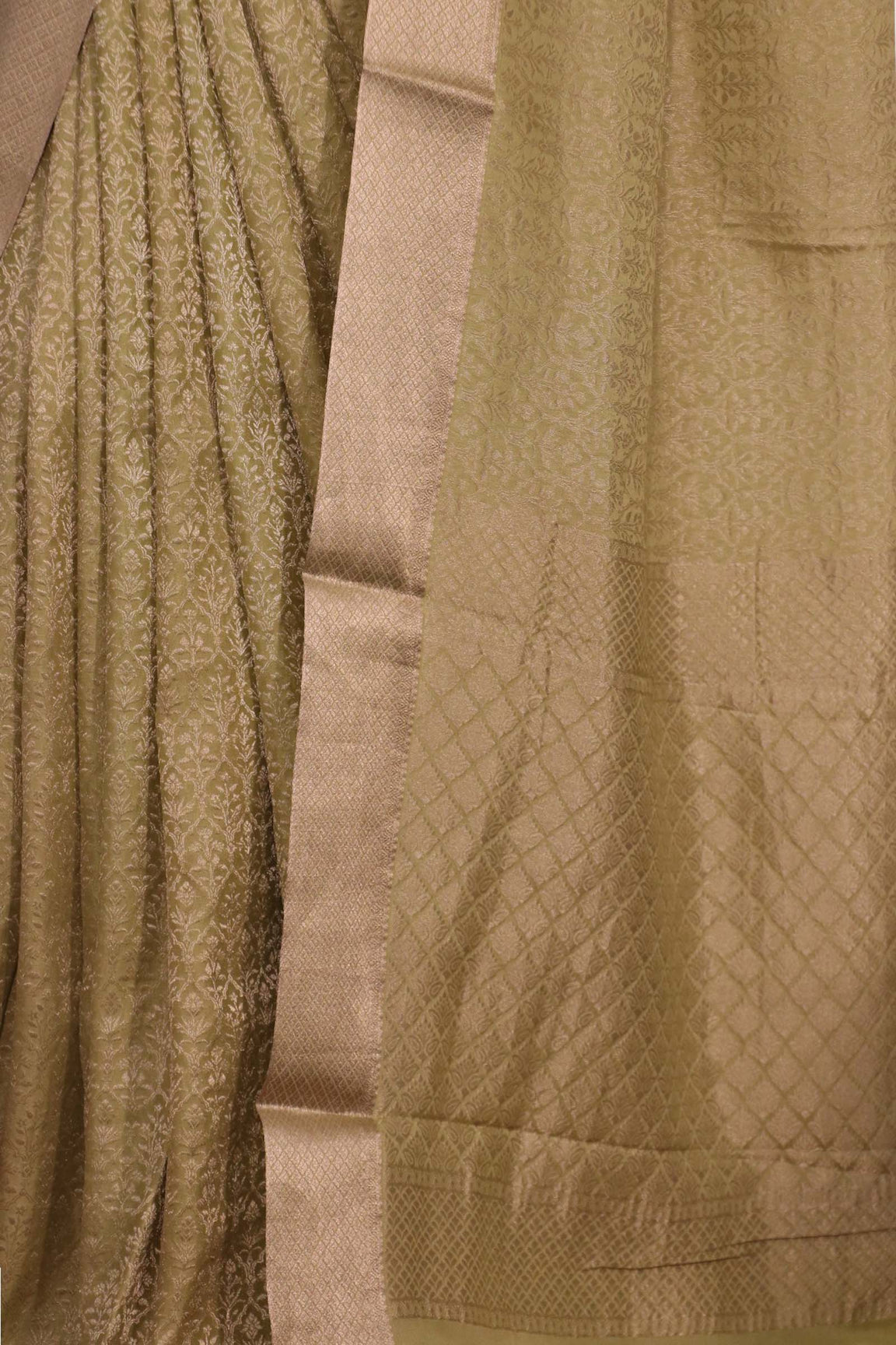 Exclusive Pure Crepe Silk Saree AL202578