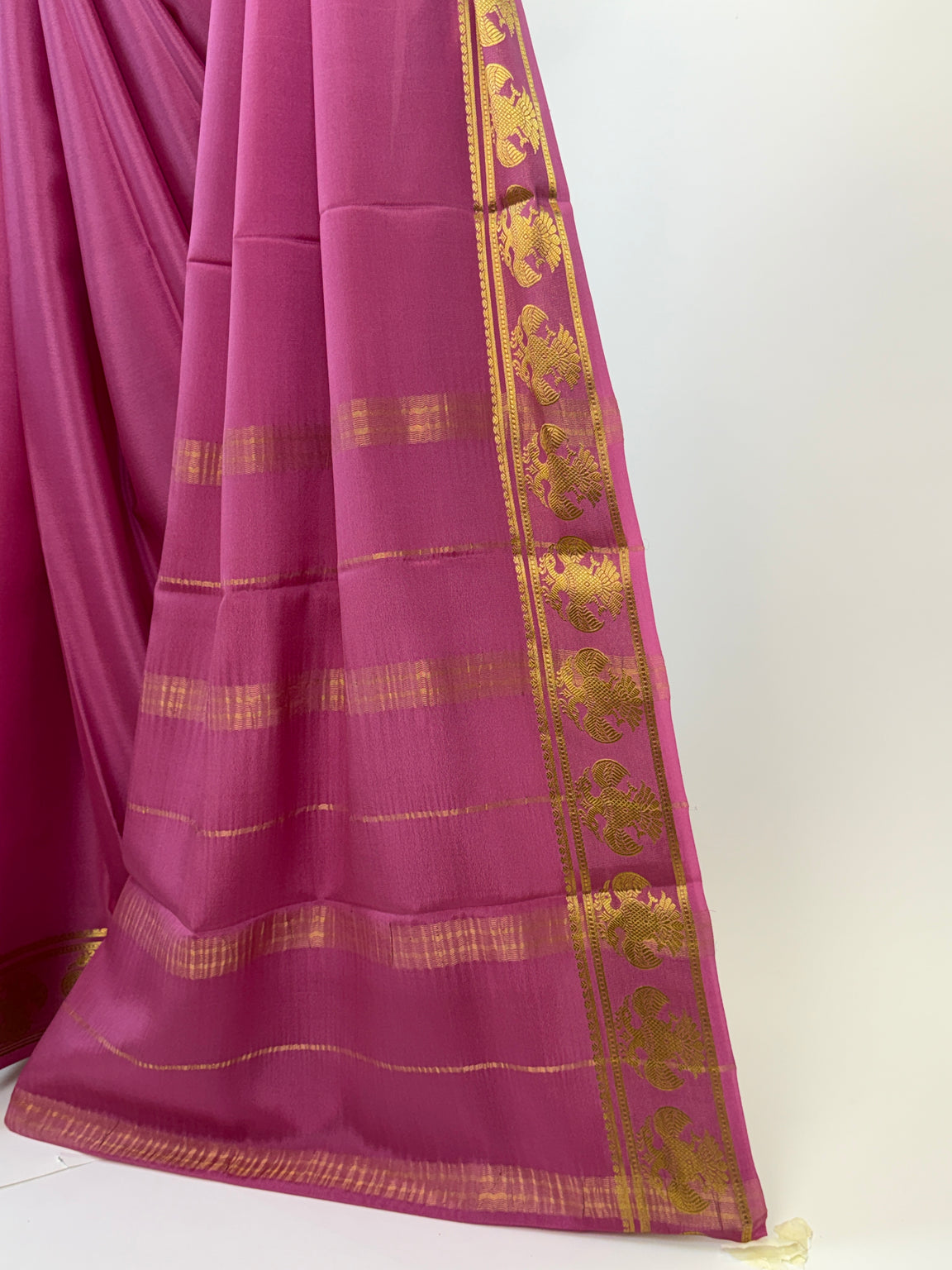 AM200492 - Pallu Image
