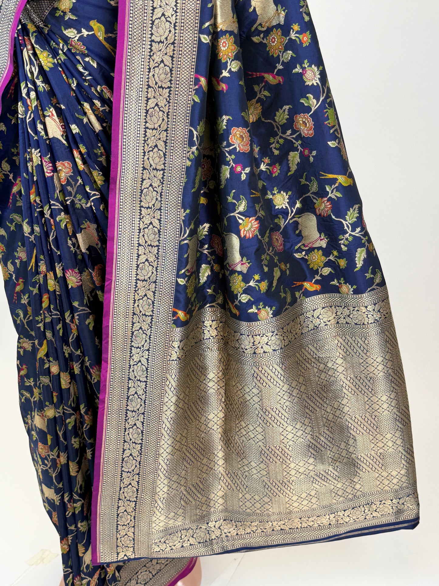al212817 - pallu image