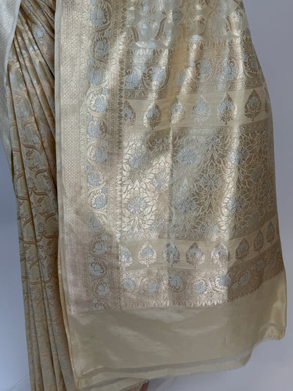 AK204358 - Pallu Image