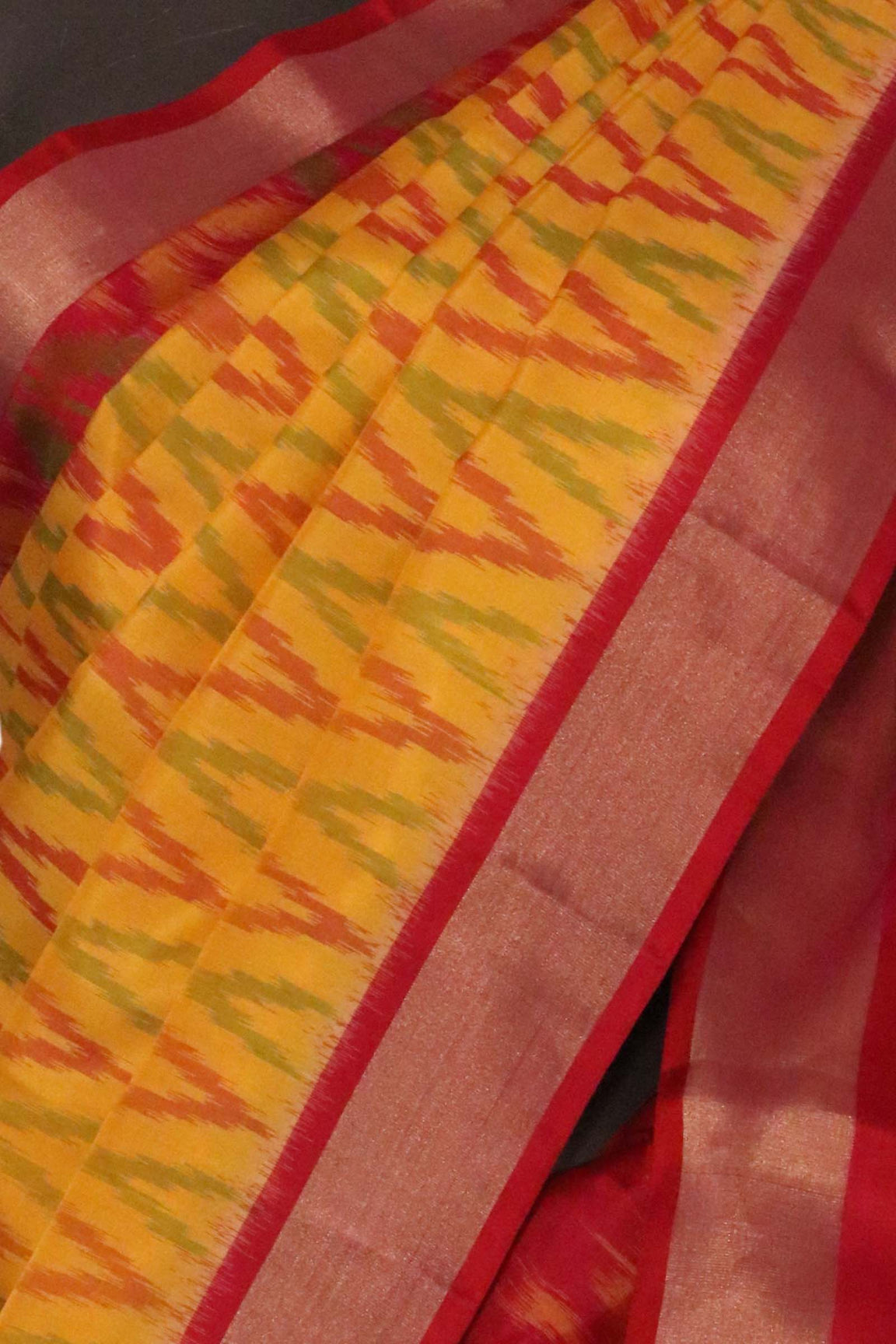 Designer Exclusive Handloom Ikat Soft Silk Saree AL211564