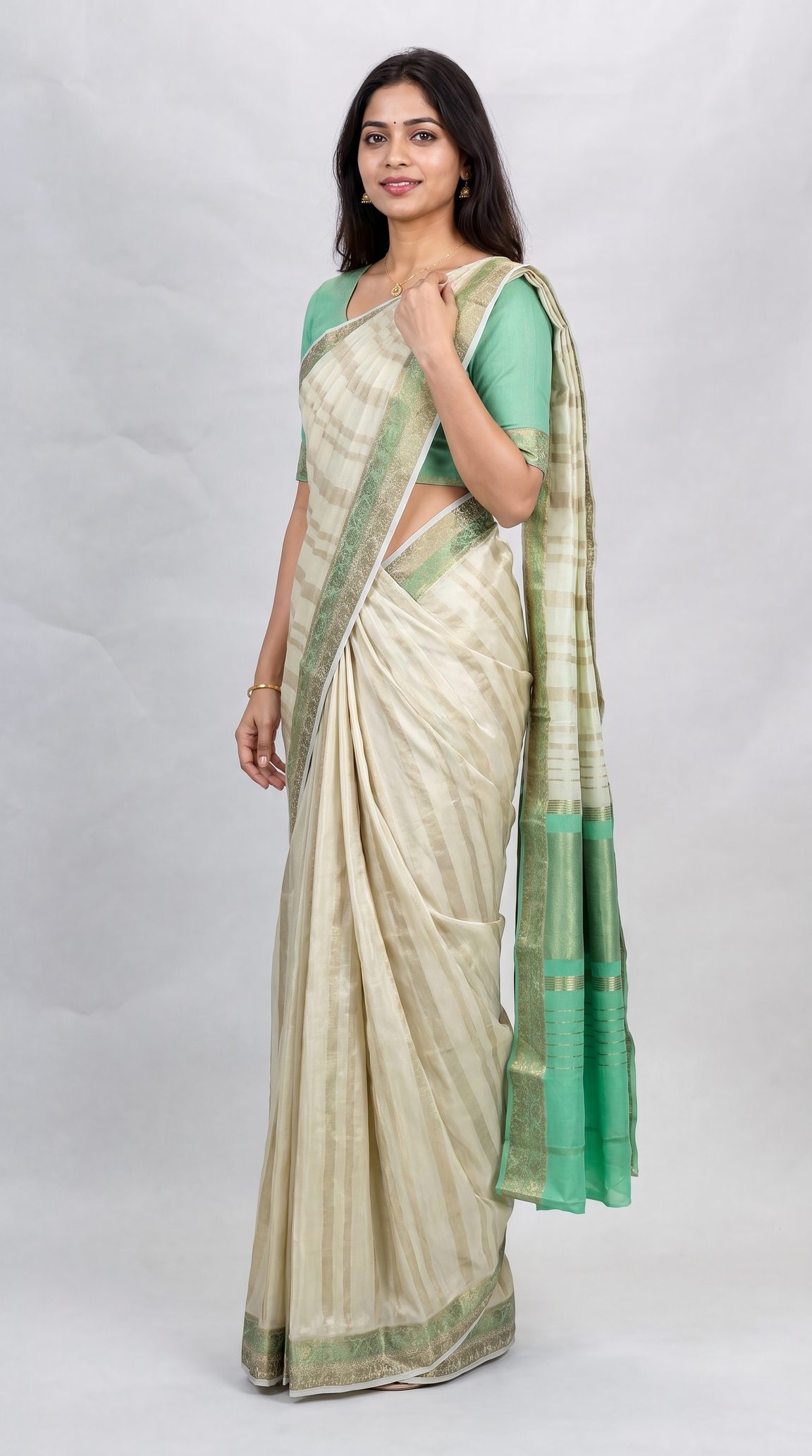 AM200342 - Side View