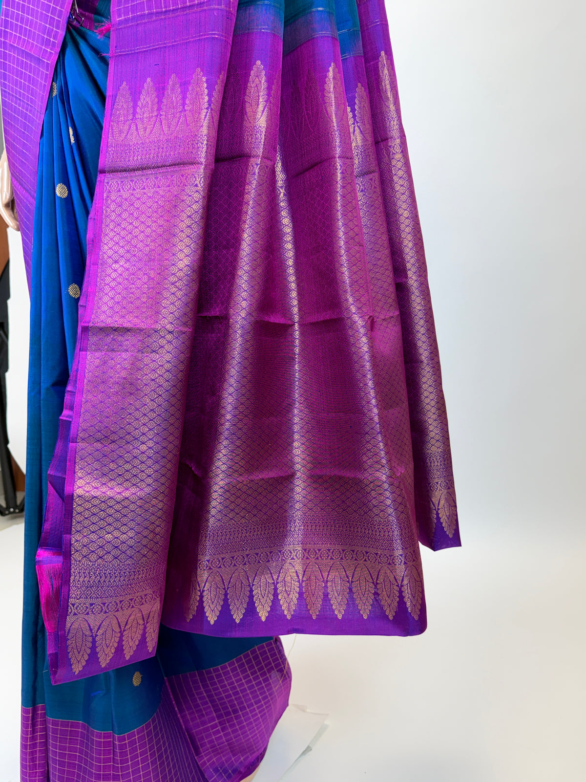 al212095 - pallu image
