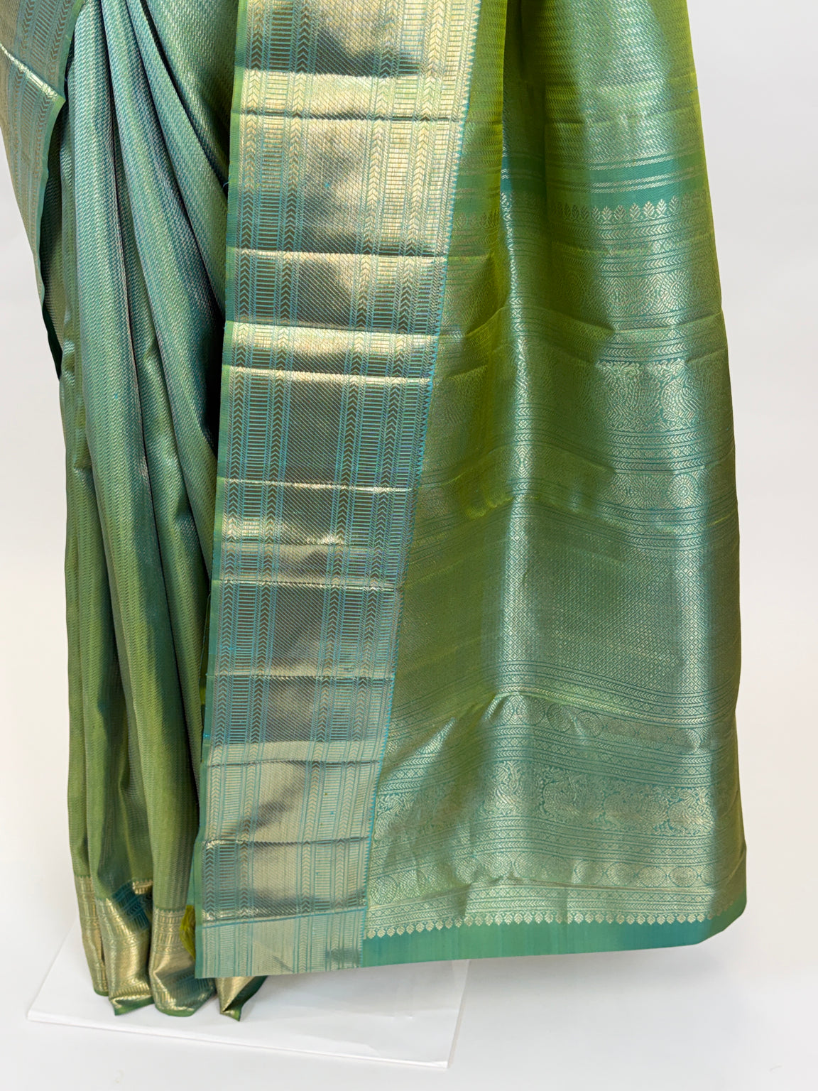 AM201667 - Pallu Image