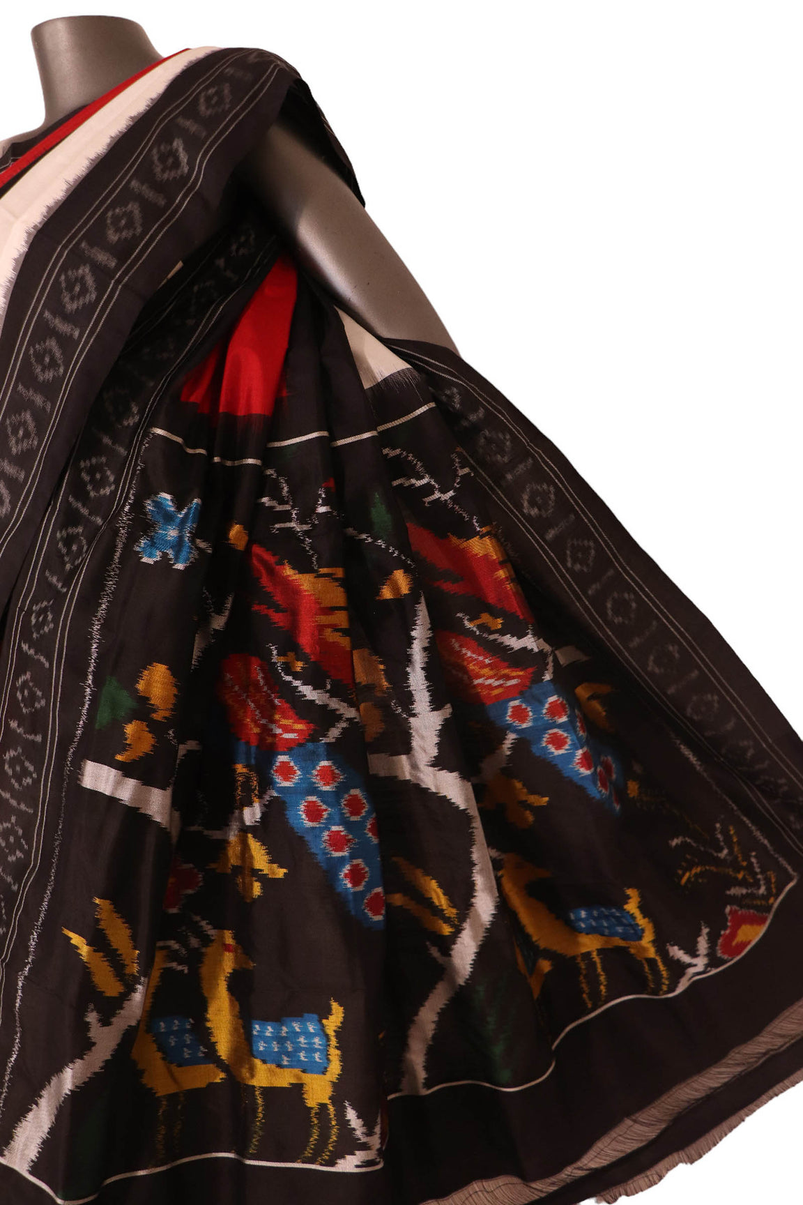 Exclusive Handloom Ikat Patola Silk Saree AJ212512
