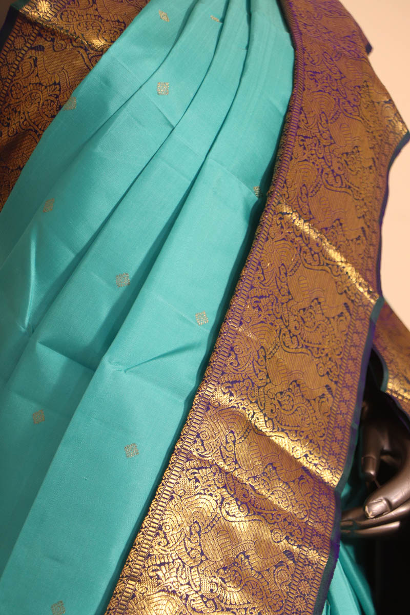 Exquisite Classic Wedding Kanjeevaram Silk Saree AI212857