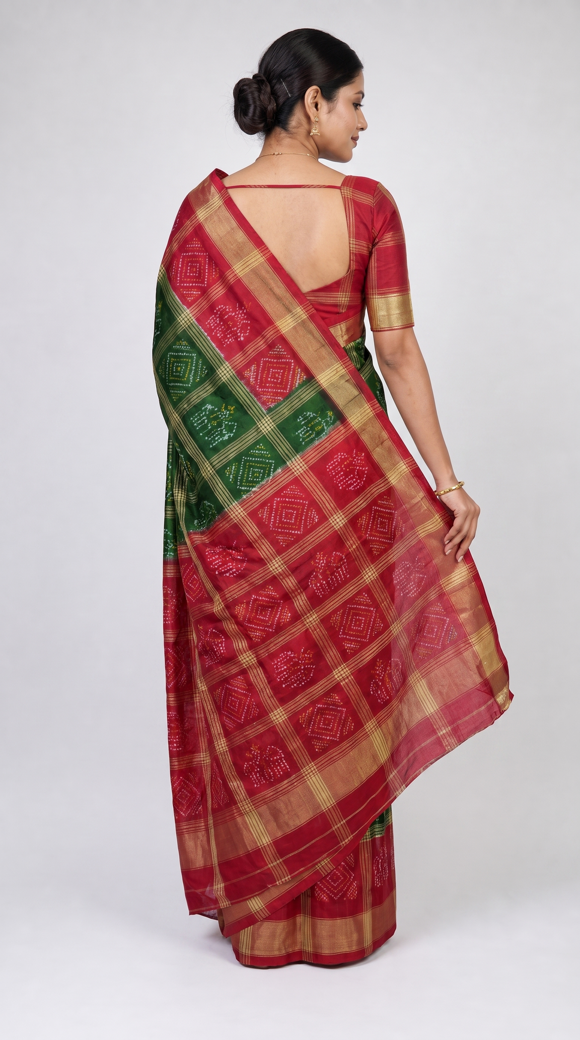 AM202613 - Back View