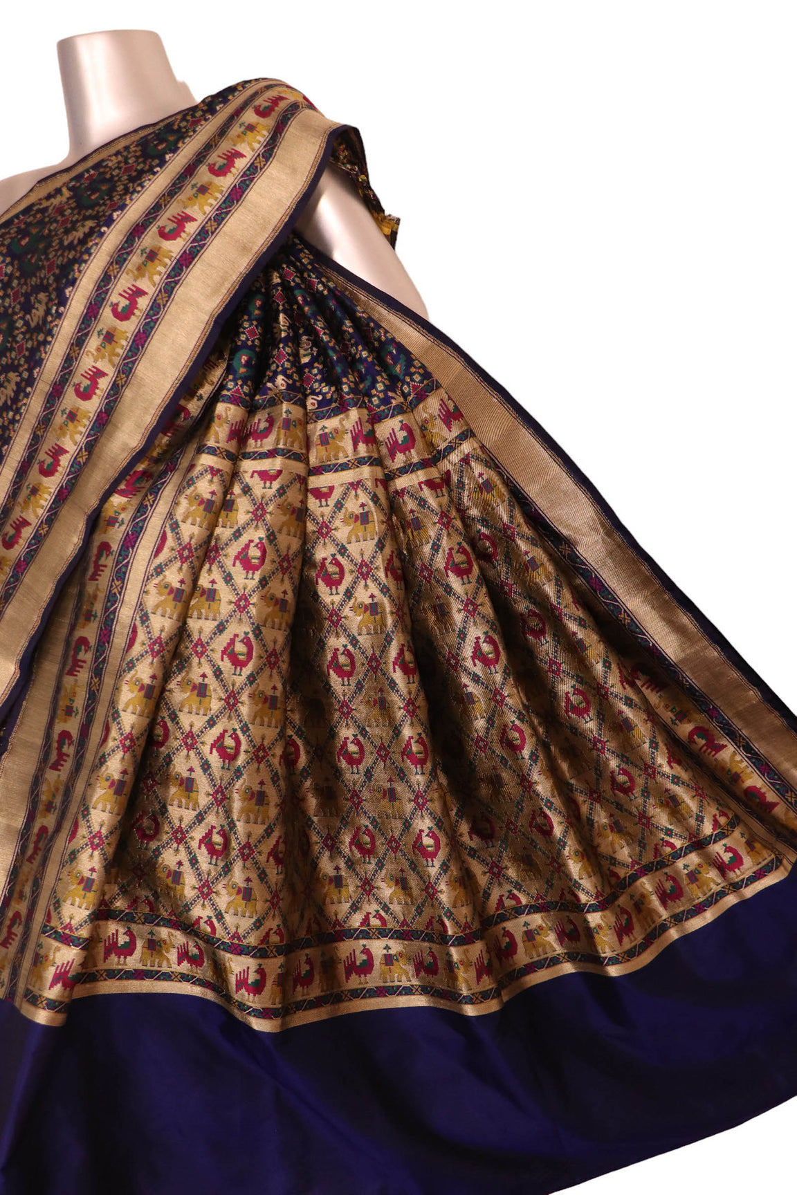 Handloom Exclusive Meenakari Banarasi Silk Saree AK202420