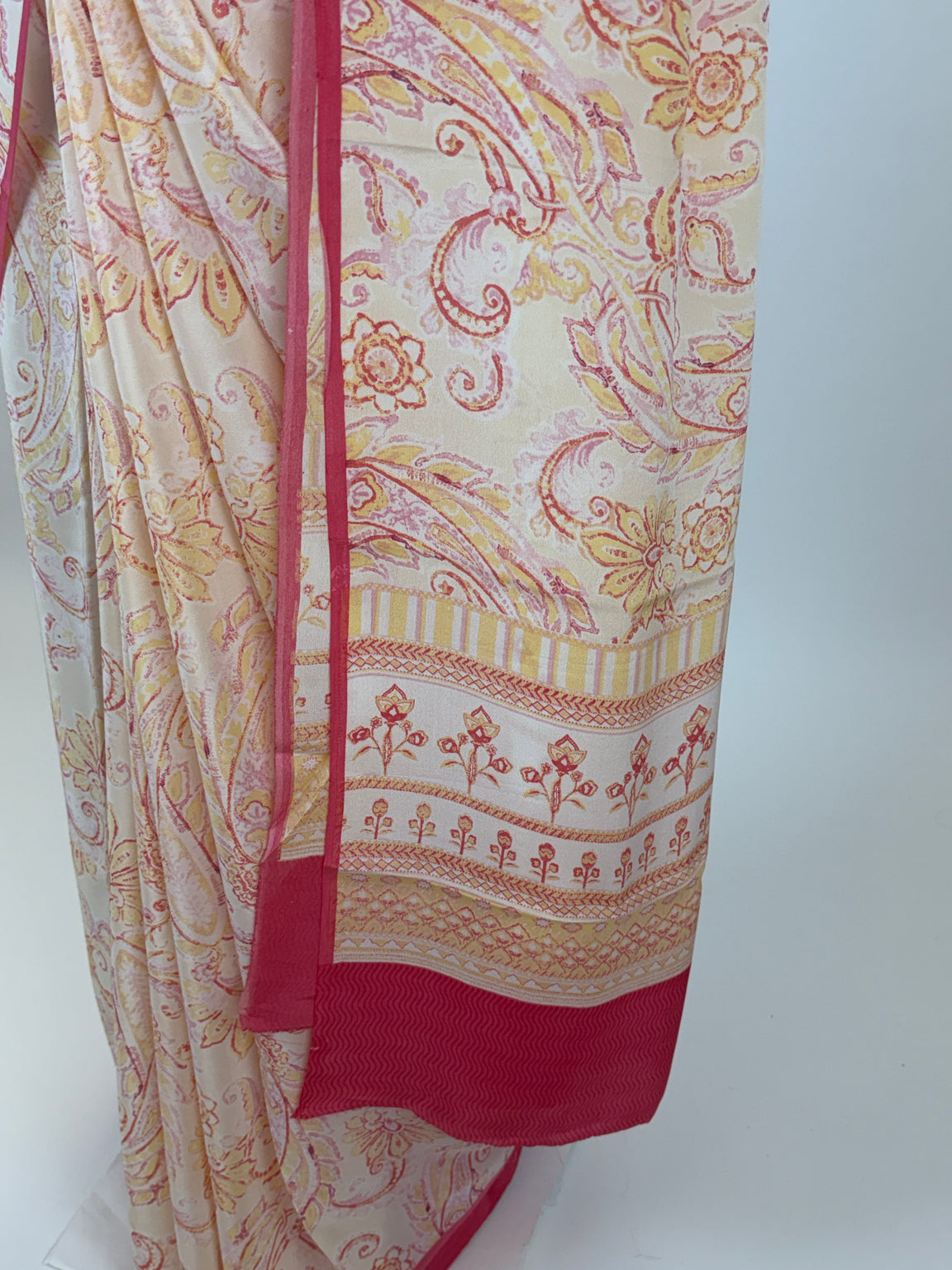 AM201856 - Pallu Image