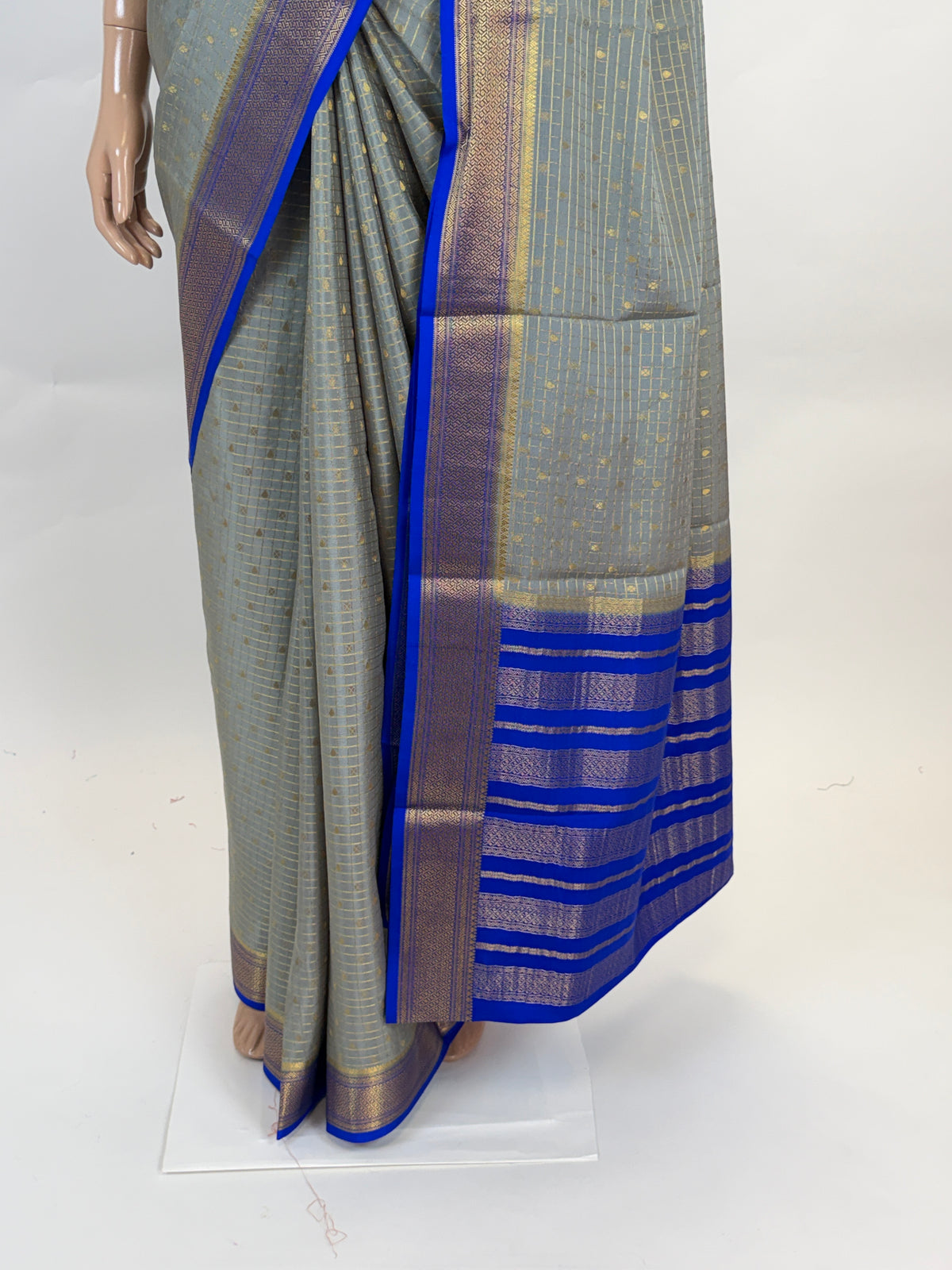 am201101 - pallu image